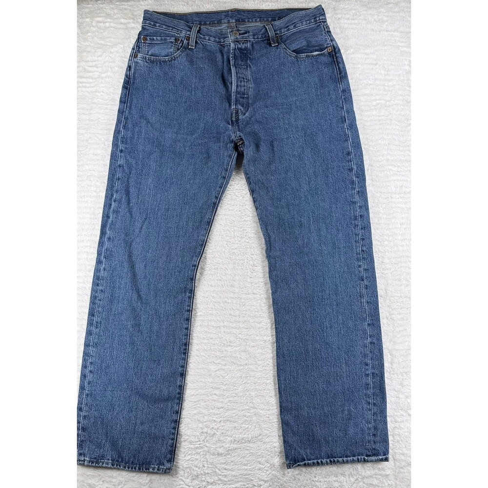 Levis 501 Jeans Men's 36 x 32  Button fly Denim Medium Wash